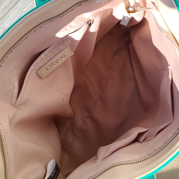 Shoulder Bag Purse in Bright Mint Green - Picture 3 of 3